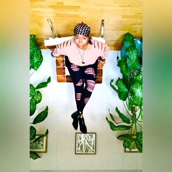 ✨ Ted Baker London✨ Black Leather Chelsea Boot W/Logo Detail - Picture 6 of 15